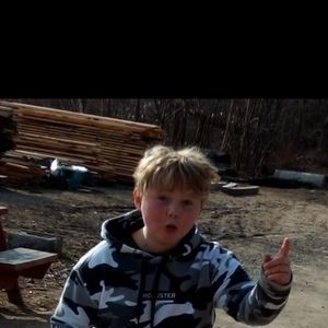 Meet your Posher, Alex